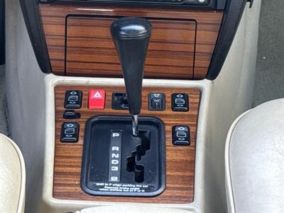 1992 Mercedes-Benz 190 E 2.6   - Photo 27 - San Juan Capistrano, CA 92675