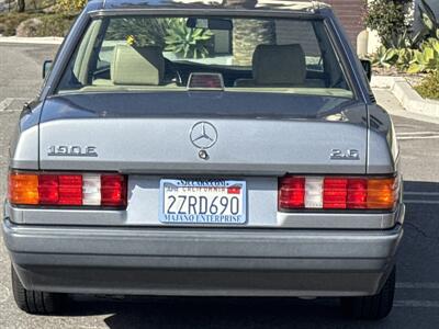 1992 Mercedes-Benz 190 E 2.6   - Photo 5 - San Juan Capistrano, CA 92675