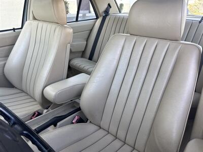 1992 Mercedes-Benz 190 E 2.6   - Photo 19 - San Juan Capistrano, CA 92675