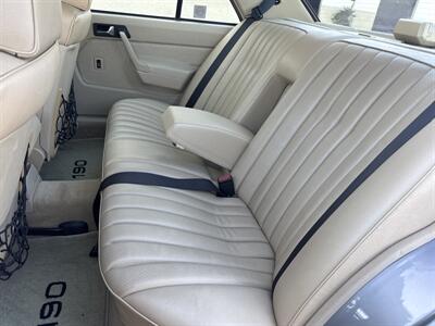 1992 Mercedes-Benz 190 E 2.6   - Photo 16 - San Juan Capistrano, CA 92675