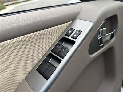 2012 Nissan Pathfinder S   - Photo 14 - San Juan Capistrano, CA 92675