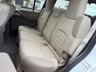 2012 Nissan Pathfinder S   - Photo 17 - San Juan Capistrano, CA 92675