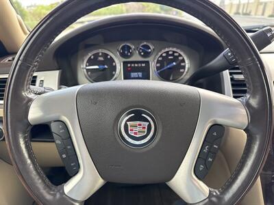 2011 Cadillac Escalade Luxury   - Photo 23 - San Juan Capistrano, CA 92675