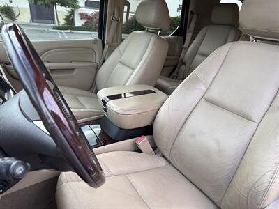 2011 Cadillac Escalade Luxury   - Photo 14 - San Juan Capistrano, CA 92675