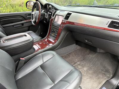 2014 Cadillac Escalade Luxury - Photo 12 - San Juan Capistrano, CA 92675