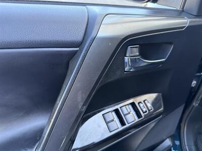 2018 Toyota RAV4 SE - Photo 27 - San Juan Capistrano, CA 92675