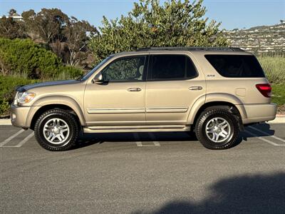 2005 Toyota Sequoia SR5  4X4 - Photo 3 - San Juan Capistrano, CA 92675