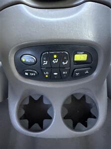 2005 Toyota Sequoia SR5  4X4 - Photo 20 - San Juan Capistrano, CA 92675