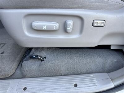 2005 Toyota Sequoia SR5  4X4 - Photo 19 - San Juan Capistrano, CA 92675