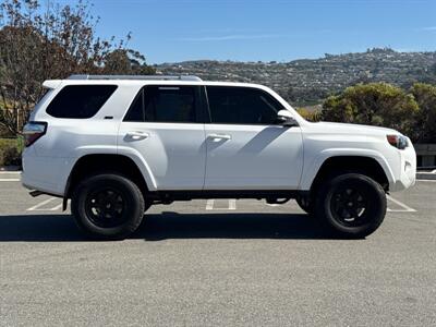 2015 Toyota 4Runner SR5 Premium   - Photo 10 - San Juan Capistrano, CA 92675