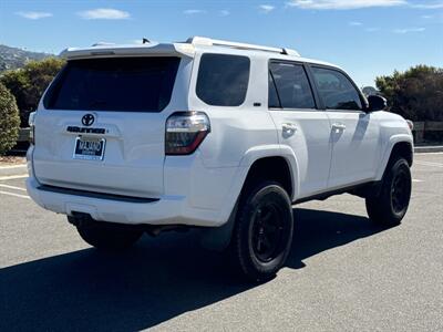 2015 Toyota 4Runner SR5 Premium   - Photo 9 - San Juan Capistrano, CA 92675