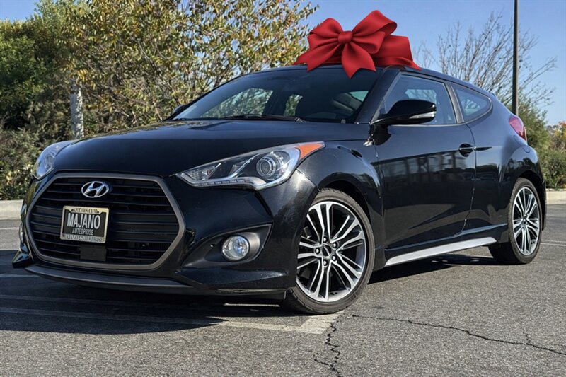 2016 Hyundai Veloster's photo