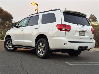 2013 Toyota Sequoia SR5  4X4 - Photo 7 - San Juan Capistrano, CA 92675