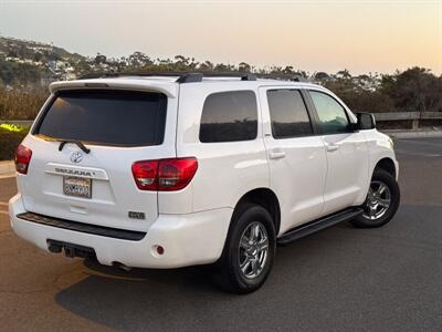 2013 Toyota Sequoia SR5  4X4 - Photo 10 - San Juan Capistrano, CA 92675