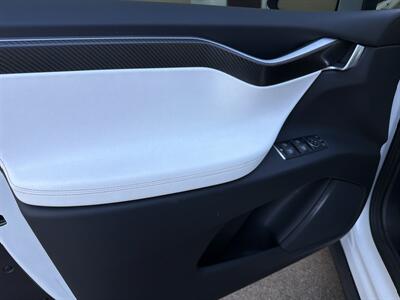 2017 Tesla Model X 100D   - Photo 26 - San Juan Capistrano, CA 92675