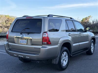 2008 Toyota 4Runner SR5   - Photo 5 - San Juan Capistrano, CA 92675