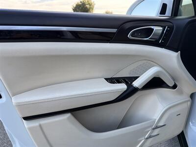 2016 Porsche Cayenne S   - Photo 22 - San Juan Capistrano, CA 92675