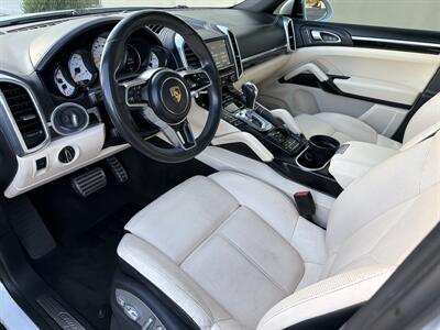 2016 Porsche Cayenne S   - Photo 10 - San Juan Capistrano, CA 92675