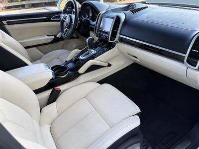 2016 Porsche Cayenne S   - Photo 12 - San Juan Capistrano, CA 92675