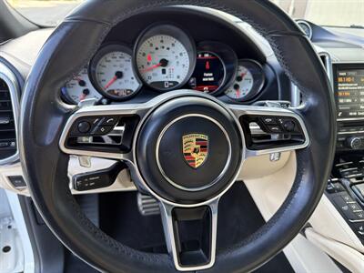 2016 Porsche Cayenne S   - Photo 24 - San Juan Capistrano, CA 92675