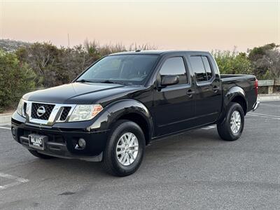 2015 Nissan Frontier SV   - Photo 2 - San Juan Capistrano, CA 92675
