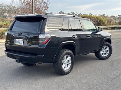 2019 Toyota 4Runner SR5   - Photo 11 - San Juan Capistrano, CA 92675