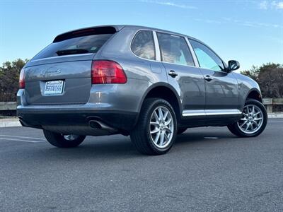 2004 Porsche Cayenne S   - Photo 7 - San Juan Capistrano, CA 92675