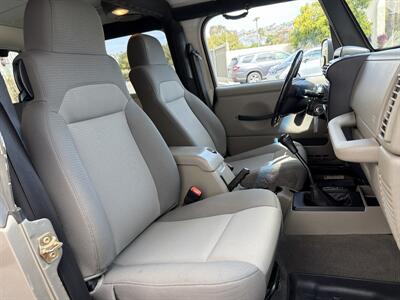 2005 Jeep Wrangler Unlimited Rubihara SAHARA SPECIAL EDITION - Photo 19 - San Juan Capistrano, CA 92675