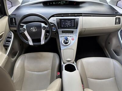 2013 Toyota Prius Four   - Photo 11 - San Juan Capistrano, CA 92675