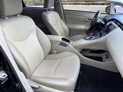 2013 Toyota Prius Four   - Photo 14 - San Juan Capistrano, CA 92675