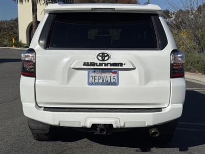 2014 Toyota 4Runner SR5 - Photo 5 - San Juan Capistrano, CA 92675