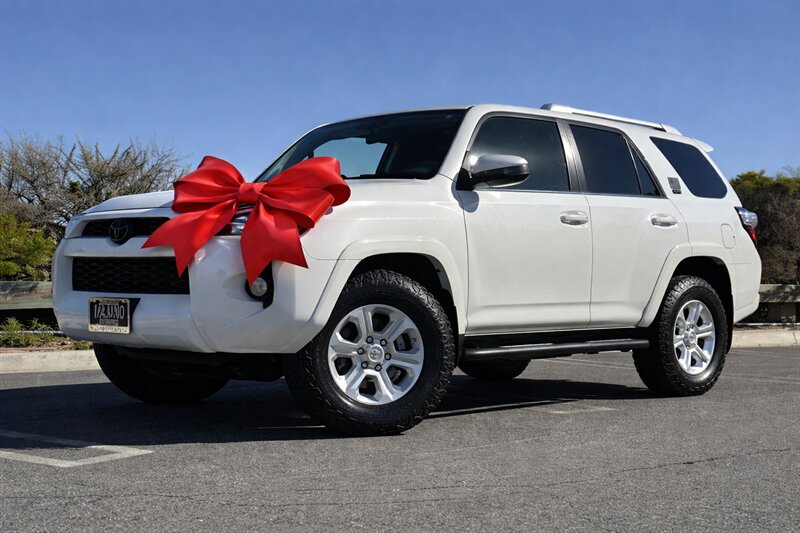 2014 Toyota 4Runner SR5's photo