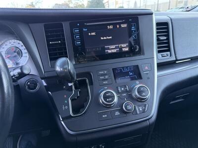 2016 Toyota Sienna SE Premium 8-Passenger   - Photo 31 - San Juan Capistrano, CA 92675