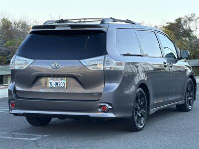 2016 Toyota Sienna SE Premium 8-Passenger   - Photo 6 - San Juan Capistrano, CA 92675