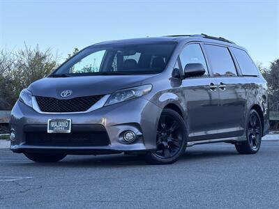 2016 Toyota Sienna SE Premium 8-Passenger   - Photo 1 - San Juan Capistrano, CA 92675