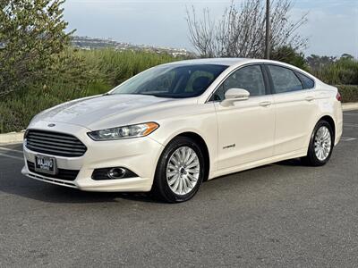 2014 Ford Fusion Hybrid SE   - Photo 2 - San Juan Capistrano, CA 92675