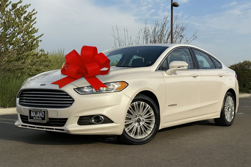 2014 Ford Fusion Hybrid SE  
