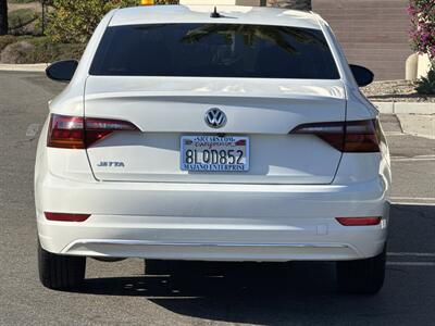 2019 Volkswagen Jetta SE   - Photo 5 - San Juan Capistrano, CA 92675