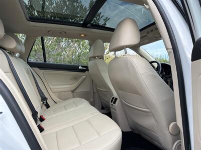 2014 Volkswagen Jetta SportWagen TDI - Photo 16 - San Juan Capistrano, CA 92675