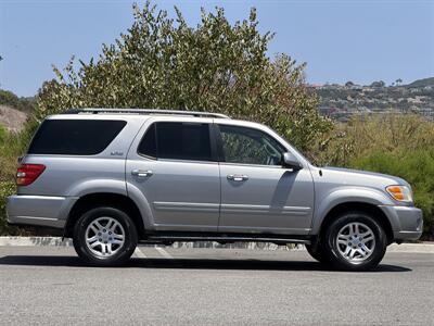 2004 Toyota Sequoia SR5   - Photo 7 - San Juan Capistrano, CA 92675