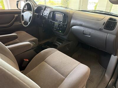2004 Toyota Sequoia SR5   - Photo 12 - San Juan Capistrano, CA 92675