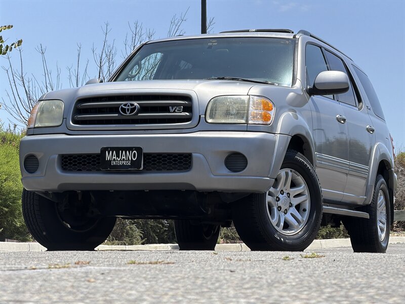 2004 Toyota Sequoia SR5  