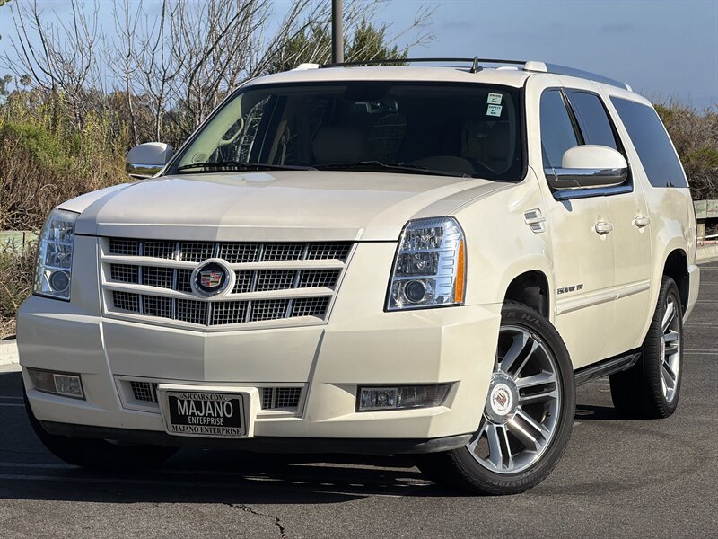 2013 Cadillac Escalade ESV Premium  