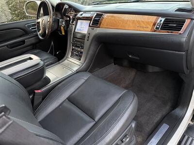 2014 Cadillac Escalade ESV Platinum   - Photo 13 - San Juan Capistrano, CA 92675