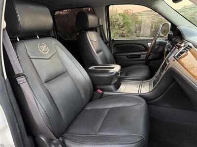 2014 Cadillac Escalade ESV Platinum   - Photo 15 - San Juan Capistrano, CA 92675