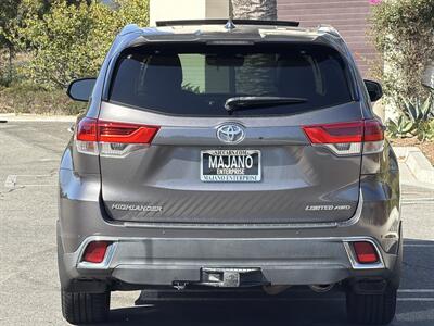 2017 Toyota Highlander Limited - Photo 5 - San Juan Capistrano, CA 92675
