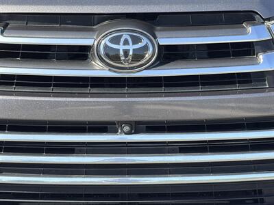 2017 Toyota Highlander Limited - Photo 12 - San Juan Capistrano, CA 92675