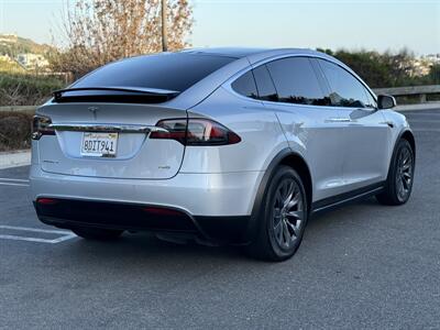 2018 Tesla Model X 75D   - Photo 8 - San Clemente, CA 92672