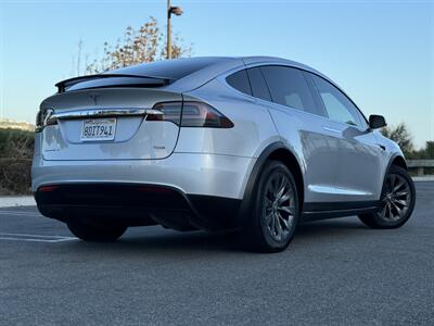 2018 Tesla Model X 75D   - Photo 7 - San Clemente, CA 92672