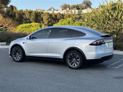 2018 Tesla Model X 75D   - Photo 4 - San Clemente, CA 92672